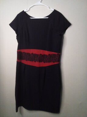 Gabby Skye Dress Women 12 Short Sleeve Lace Detail Career Black Red